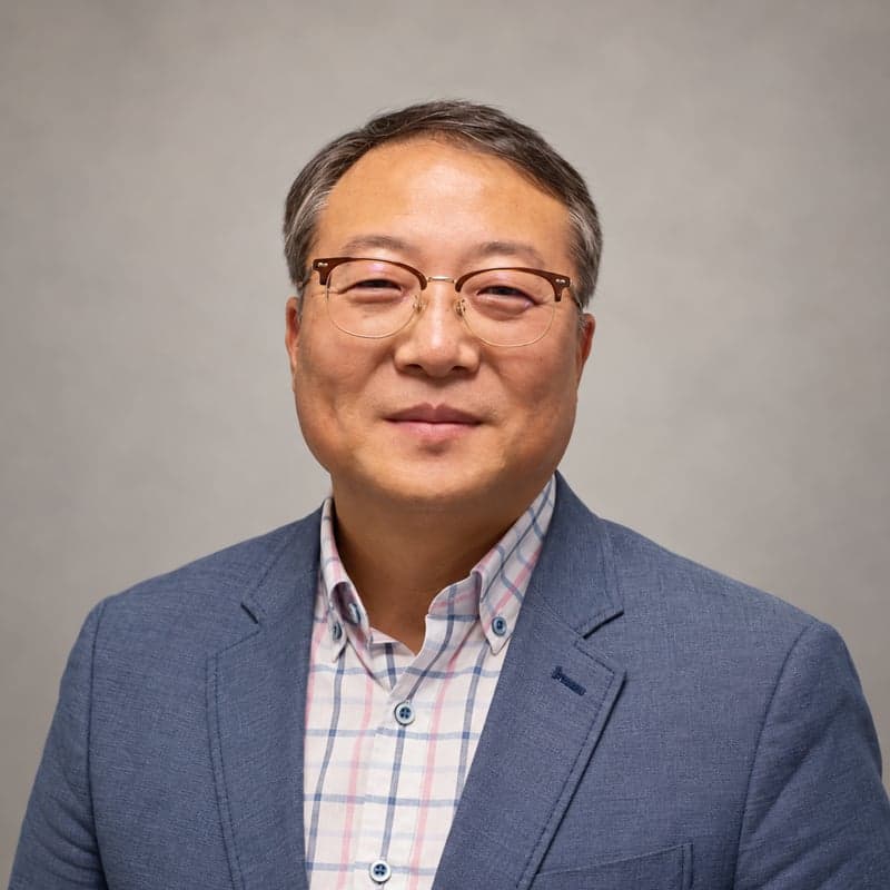 Dr. Jason Yang